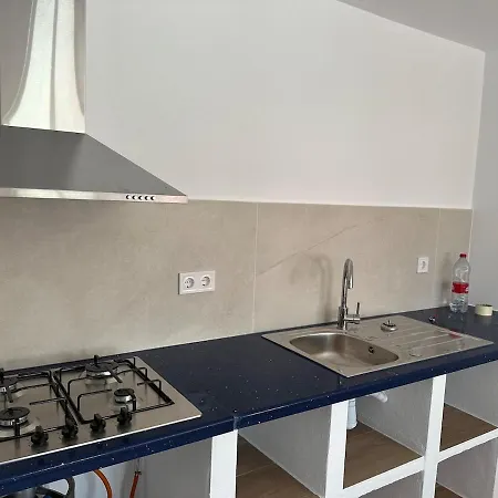 Renovated Penthouse With Terrace Next To The Metro